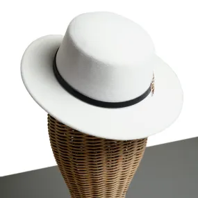 Chokore Party Panama Hat with Leaf Buckle (White)