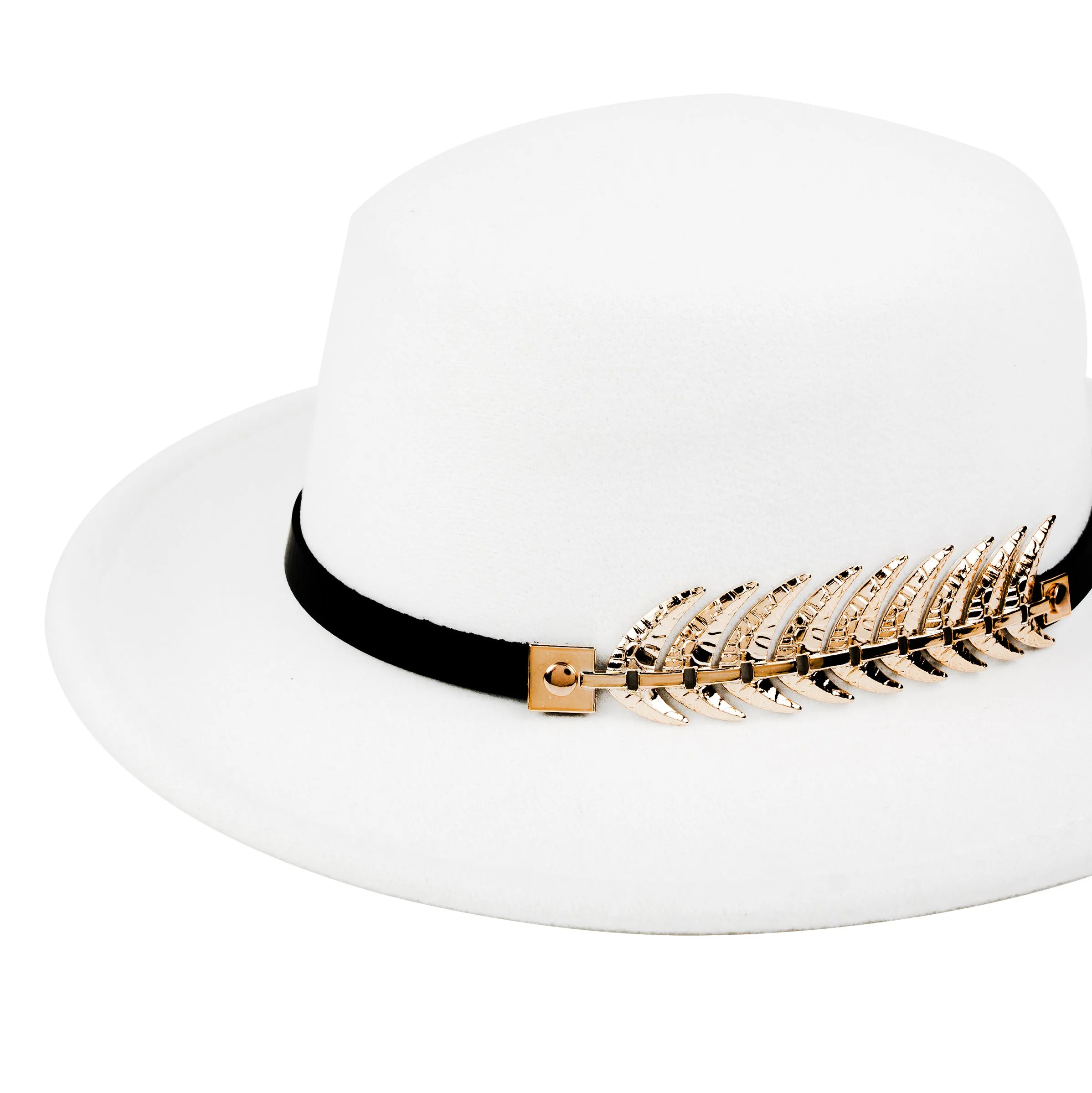 Chokore Party Panama Hat with Leaf Buckle (White)