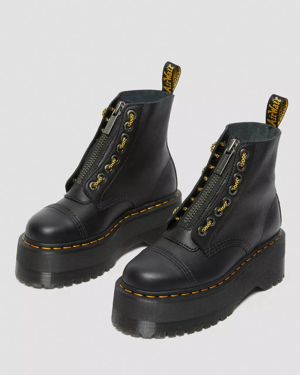 Doc Martens Women's SINCLAIR MAX PISA LEATHER PLATFORM BOOTS (Black)