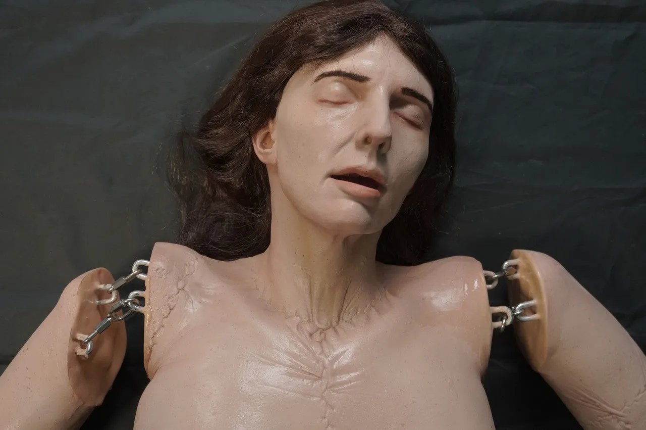 Dura Meredith Dummy with Loose Link Shoulders